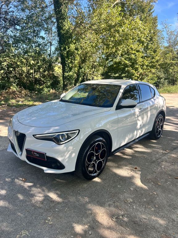 Alfa Romeo Stelvio Q4